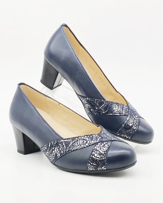 Czółenka skórzane całoroczne Alpina Anaja K 80P0-2 granatowe, duża tęgość K