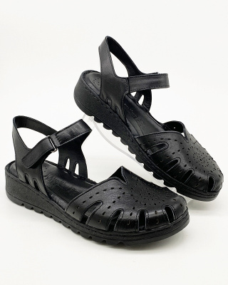 Sandały skórzane wygodne, czarne Loretta Vitale 204 zakryte palce