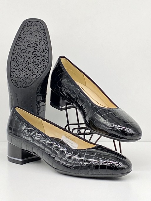 czarne czółenka ARA