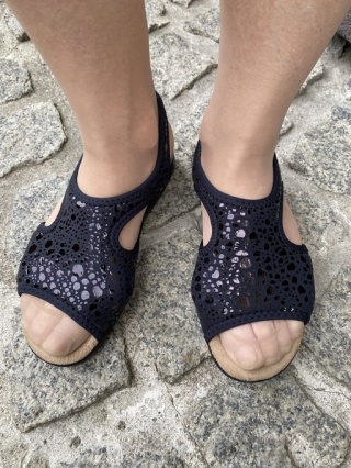 Elastyczne sandały damskie Sanital Flex 8041.17 czarne (nakrapiane) miękkie i wygodne, tegość G-H-J