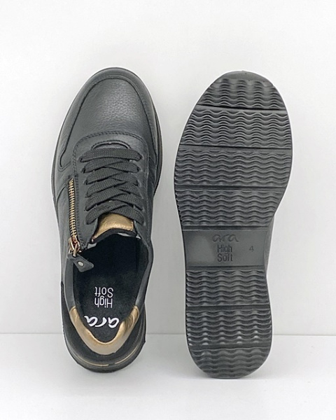 czarne skórzane sneakersy