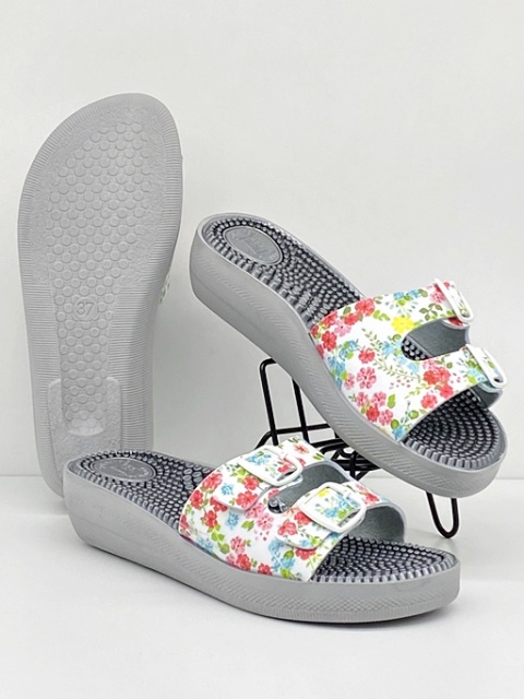 klapki z kolcami fakirki