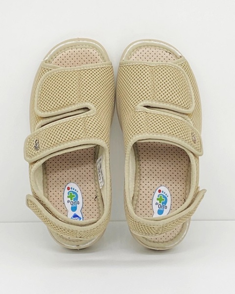 sandały na szerokie stopy