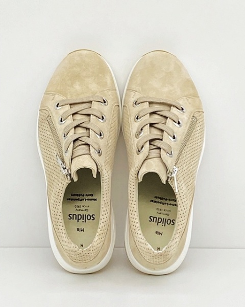 damskie na szerokie stopy