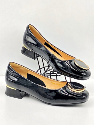 Lakierowane czółenka całoroczne Loretta Vitale W5305 czarne, tęgość H