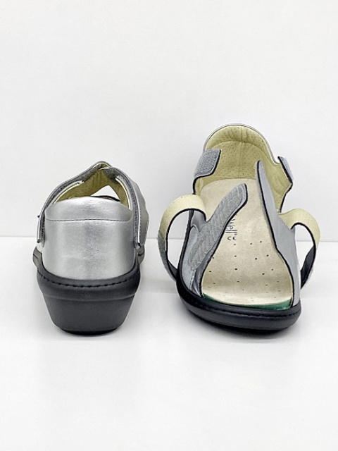 sandały na chore stopy