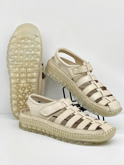 sandały zakryte palce