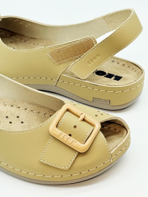 sAMDAŁY NA SZEROKIE STOPY