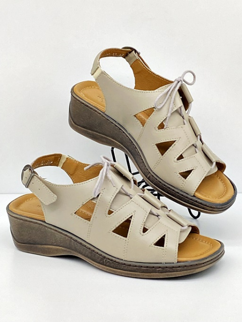 sandały na grube stopy