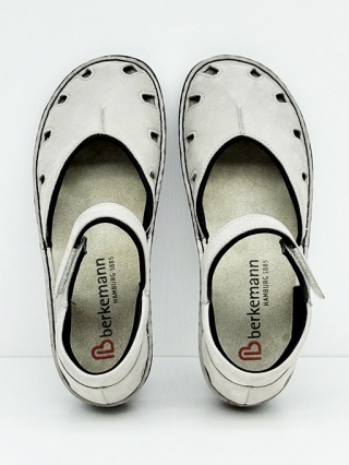 Damskie Berkemann Beatrix 03109-719 szare sandały zakryte palce i pięta, tęgość G-H