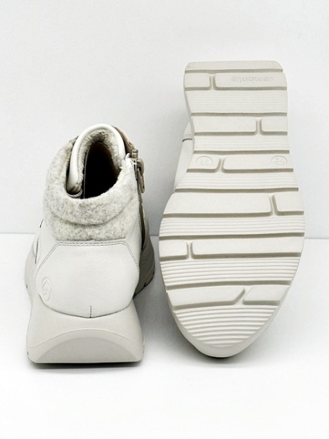 antypoślizgowe sportowe buty zimowe