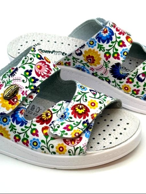 Damskie klapki Comfooty Giulia Fant.60 białe/wzór łowicki - tęgość regulowanana G-H