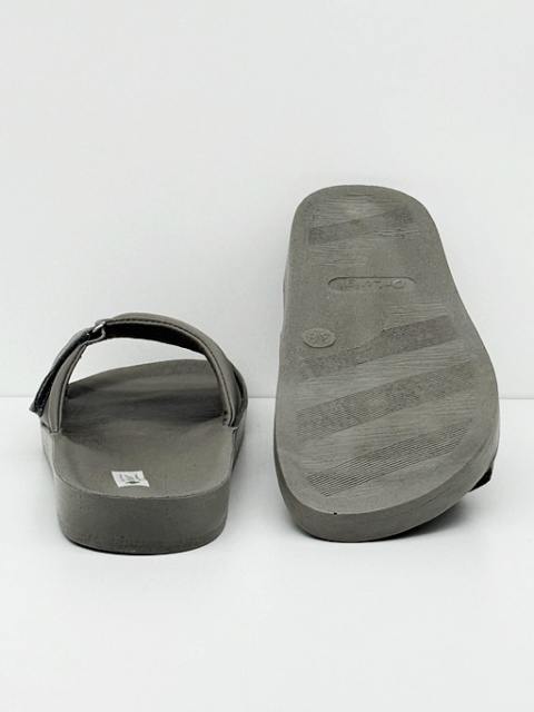 skórzane zdrowotne klapki