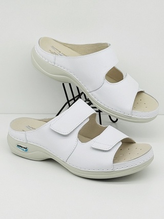 Nursing Care VIENA WG810 białe klapki medyczne, średnia tęgość G-H