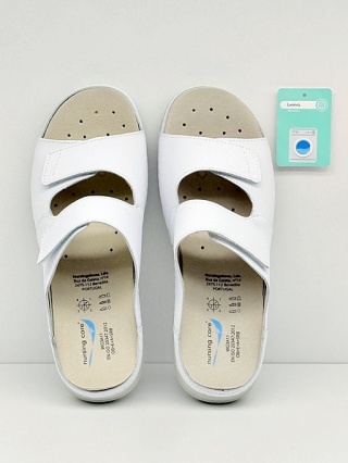 Nursing Care VIENA WG810 białe klapki medyczne, średnia tęgość G-H