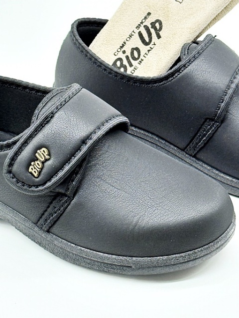 buty przy haluksach czarne