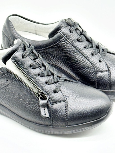 Waldlaufer K-Ira Hirsch 634002 199 001 czarne szerokie półbuty damskie, tęgość K