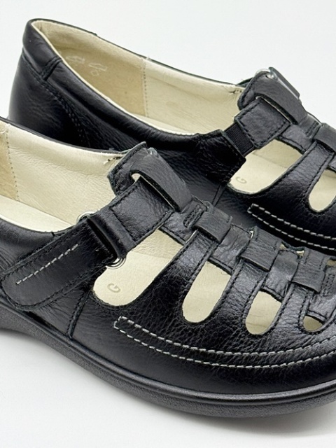 skórzane półbuty na lato