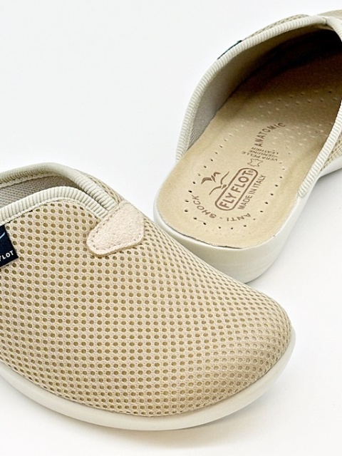 miękkie klapki domowe