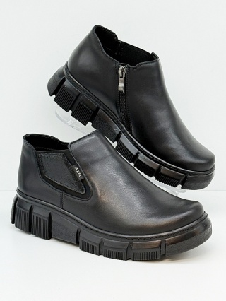 Niskie botki Kosela Axel 4509 czarne skórzane, poszerzana tęgość H