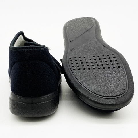 Szerokie buty na chore stopy