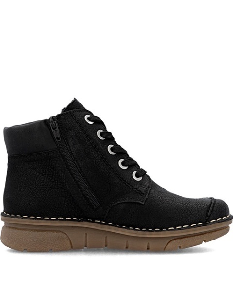 wygodne botki wiązane z zamkiem