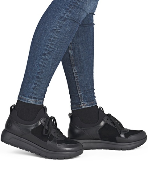 czarne skórzane sneakersy