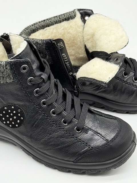 ocieplane botki Rieker