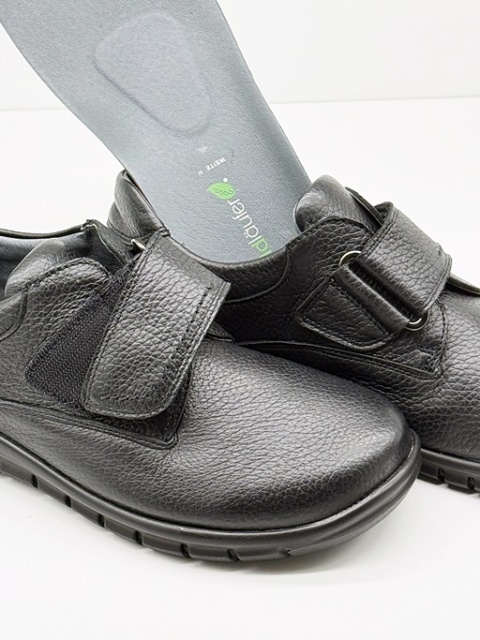 Waldlaufer buty męskie Hector 366304 199 001 czarne, tęgość H poszerzana