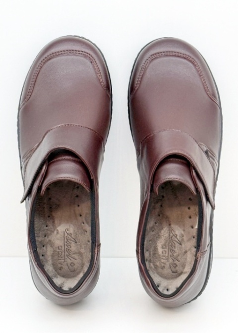 brązowe buty na haluksy