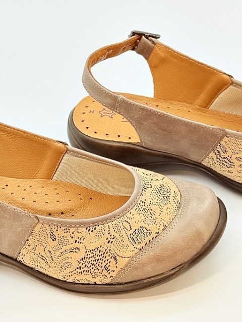 beżowe sandały Kosela