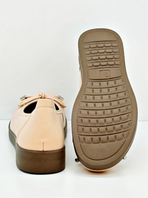 Skórzane baleriny damskie