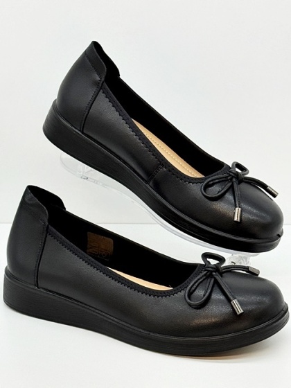 Czarne balerinki damskie Loretta Vitale W9947 black, skóra cielęca, tęgość G 1/2