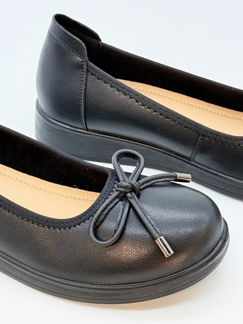 czarne balerinki z kokardką