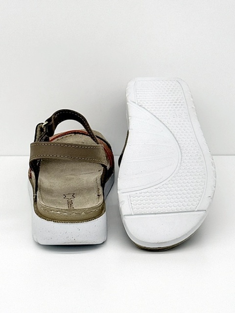 inblu dasmkie sandałki