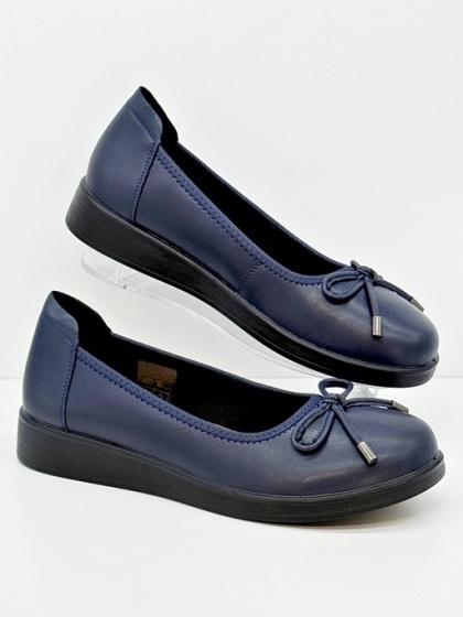 Granatowe balerinki skórzane Loretta Vitale W9947 navy, tęgość G 1/2