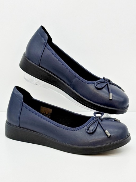 granatowe baleriny damskie