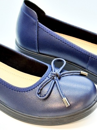 Granatowe balerinki skórzane Loretta Vitale W9947 navy, tęgość G 1/2