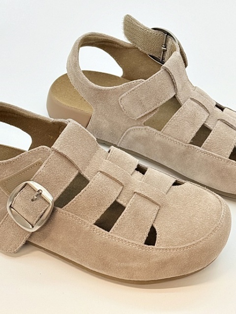 szerokie sandałki w szarym kolorze