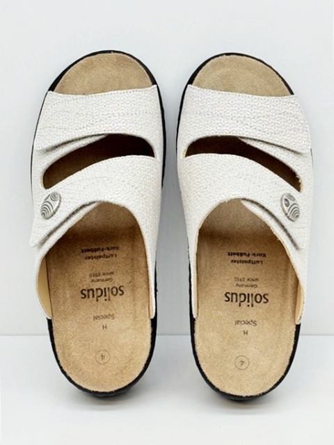 damskie klapki na rzepy