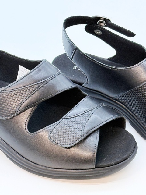 szerokie sandały damskie