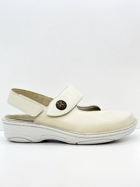 beżowe sandały damskie