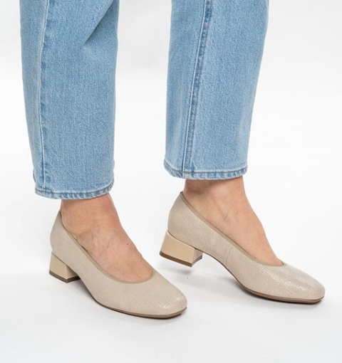 Beżowe czółenka damskie Ara GRAZ 12-20418-38H beżowe, średnia tęgość H