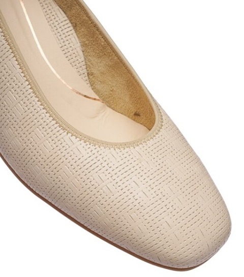 Beżowe czółenka damskie Ara GRAZ 12-20418-38H beżowe, średnia tęgość H