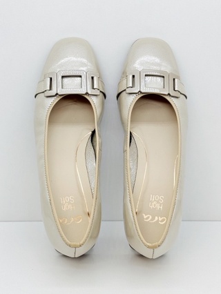 Czółenka Ara 12-20402 05H Graz 2.0 Muranolack Sand, średnia tęgość H