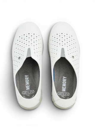 Białe półbuty damskie Fly Flot 65G13Z8 white, bez uciskowe, poszerzona tęgość H