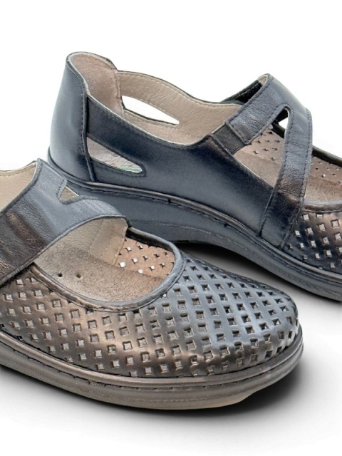 buty z dziurkami na lato