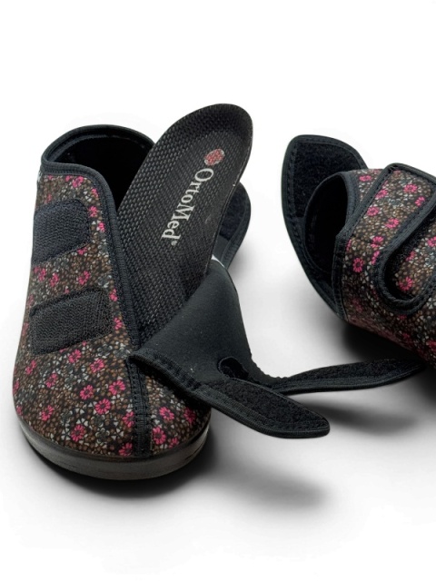buty szeroko otwierane