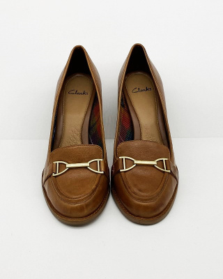 Clarks Alfresco Cafe skórzane czółenka na obcasie