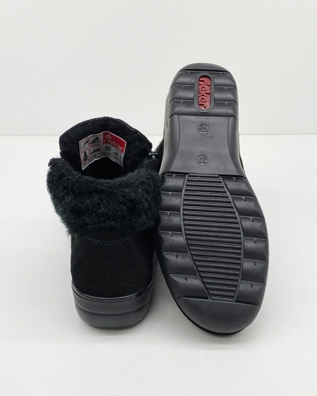 Czarne buty zimowe